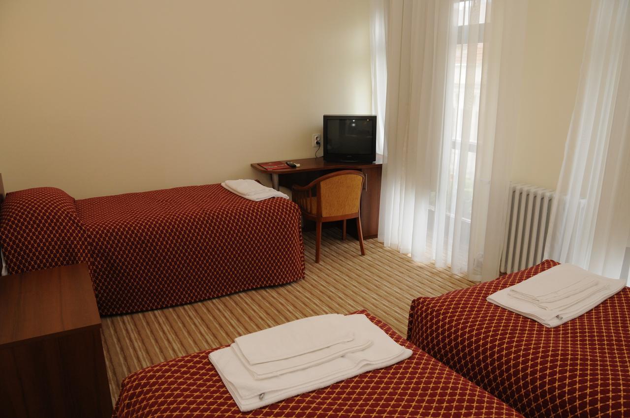 Hotel Shirok Sokak Битола Экстерьер фото
