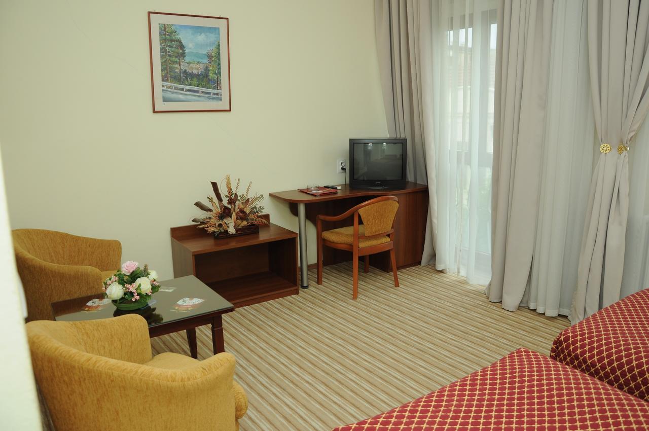 Hotel Shirok Sokak Битола Экстерьер фото