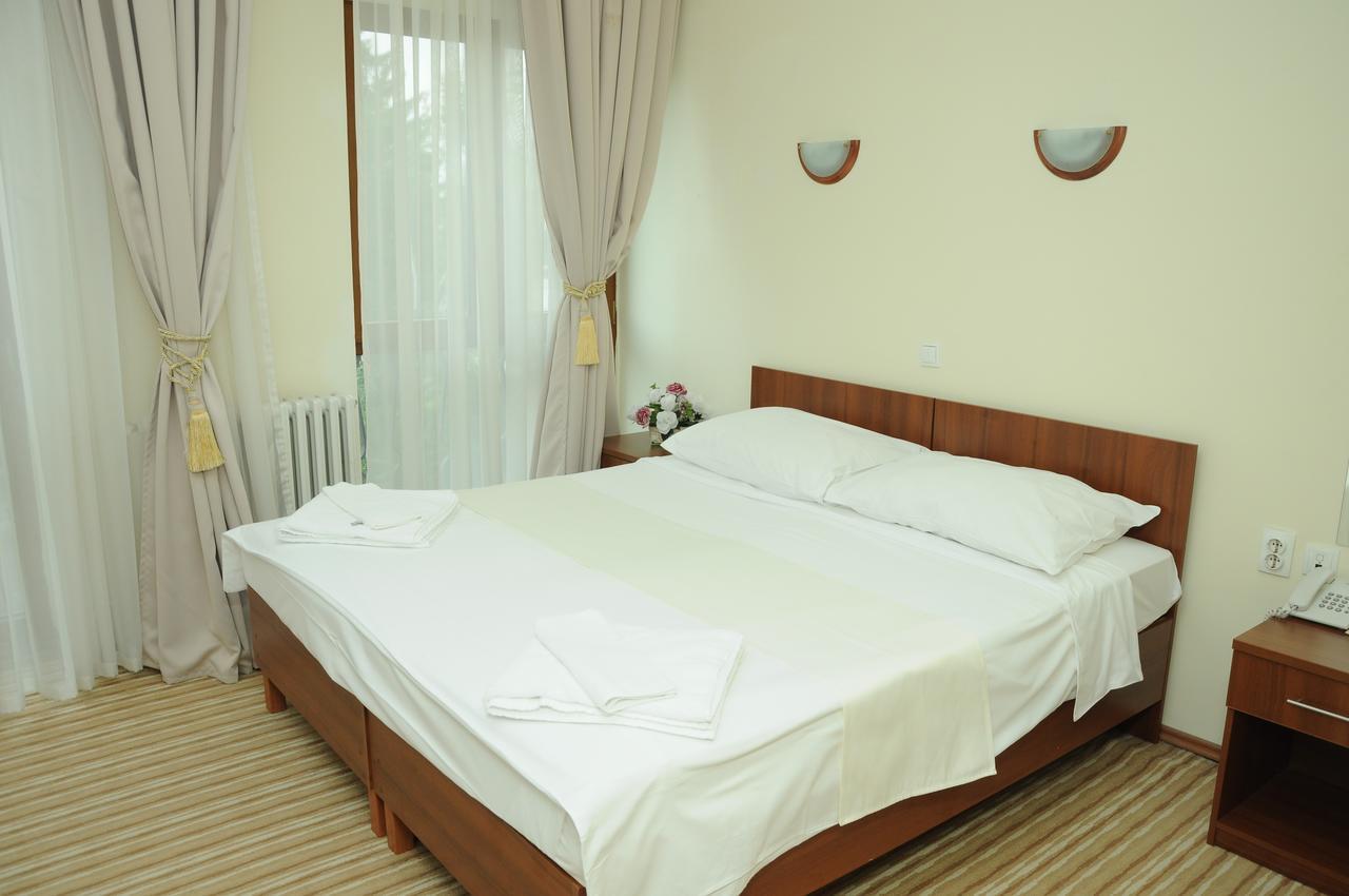 Hotel Shirok Sokak Битола Экстерьер фото